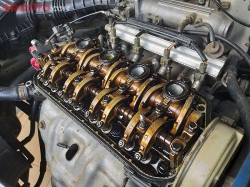 Knalpot Ngebul Putih, Tapi Bukan karena Overheat? Kenali Penyebabnya