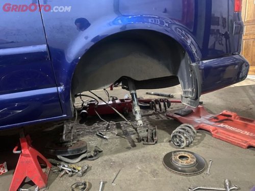 Inilah Beberapa Penyebab Kaki-kaki Mobil Bekas Bunyi Gluduk-gluduk