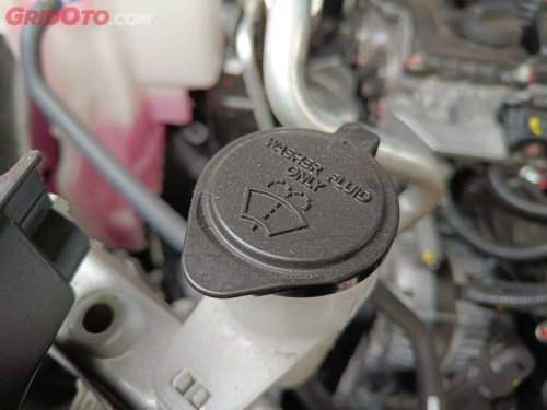 Cuma Gara-gara Hal Ini, Penyebab Air Wiper Mobil Enggak Keluar