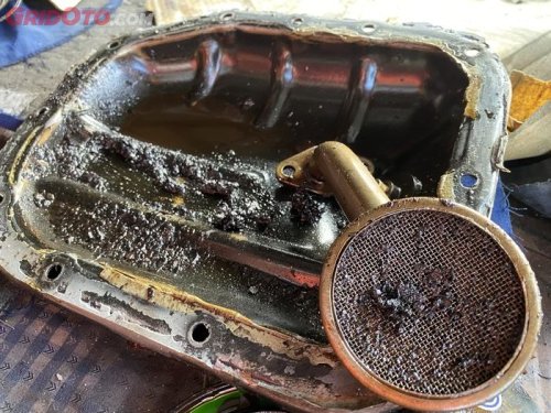 Ini Sebabnya Dua Kebiasaan Buruk Bawa Mobil Bekas Harus Diwaspadai