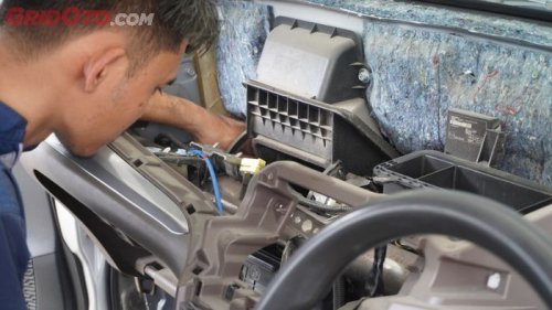 Ini Penyebab Endapan lendir Terbentuk di Evaporator AC Mobil Bekas