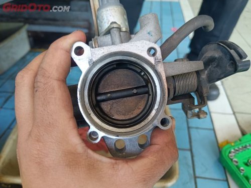 Ini Penyebab Tarikan Mesin Mobil Lemot, Komponen Ini Kotor
