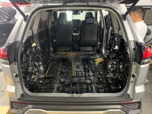 Bukan Cuma Ganti Speaker, Ini Urutan yang Benar Upgrade Audio Mobil