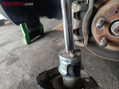 Bukan Bocor, Ini Penyebab Sokbreker Baru Dipasang Malah Rembes