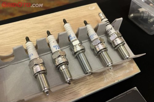 Busi Lama Enggak Diganti Bikin Performa Mesin Mobil Lemot, Kok Bisa?