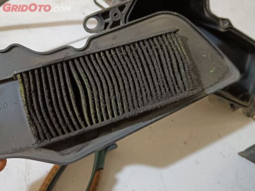 Sering Disepelein, Umur Pemakaian Filter Udara Motor Ternyata Cuma Segini