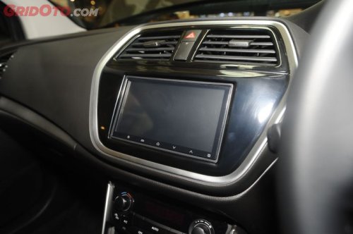 Ternyata Ini Bedanya Head Unit Mobil Double Din dan Single Din