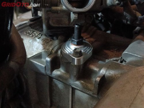 Ternyata Ini Kelebihan Tensioner Rantai Keteng Manual di Motor Matic