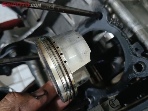 Ini Dampak Serius Oli Mesin Motor Matic Tidak Diganti Tepat Waktu