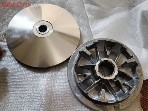 Ini Sebabnya Tarikan Motor Matic Bisa Loyo Karena Puli Depan Aus