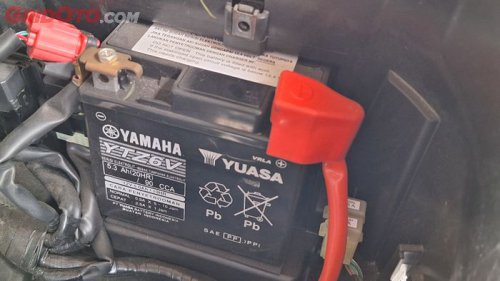 Daripada Gedein Ampere, Begini Cara Yang Benar Bikin Awet Aki Motor