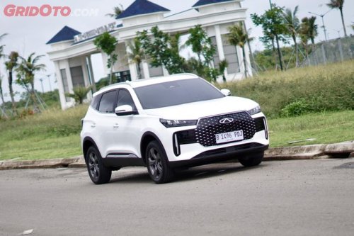 Wuling, Duel Irit Sesama Mobil Cina, Chery Tiggo Cross Vs Wuling Alvez
