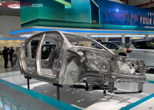 Teknologi Sasis Heartect Suzuki Fronx, Kabin Lega Meski Dimensi Kompak