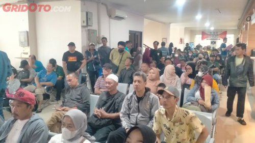 Senangnya Warga Cileduk, Pajak Motor 5 dan 16 Tahun Mati, Cuma Bayar Rp 300 Ribuan