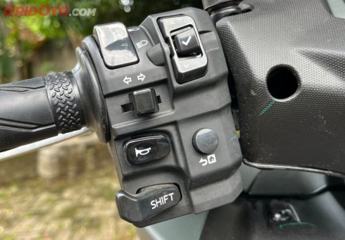 Rahasia Pakai Tombol Y-Shift Aerox Turbo Agar Cepat Sampai Top Speed