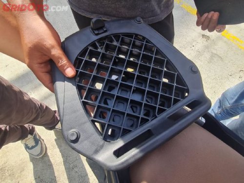 Yamaha, Punya Dimensi Panjang, Behel Yamaha Gear Bisa Langsung Dipasang Box?