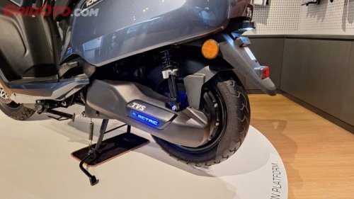 Harga Lebih Murah, Sejauh Ini Jarak Tempuh Motor Listrik TVS iQube S 2025