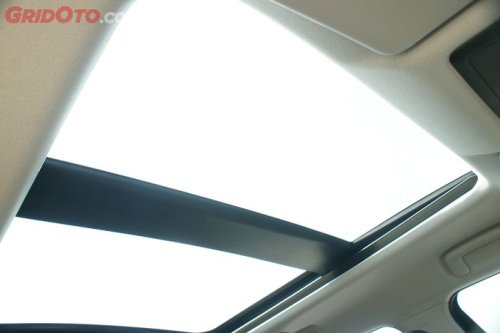 Mitsubishi, Mitsubishi Destinator, Cara Buka Panoramic Sunroof Mitsubishi Destinator, Bisa Lewat Layar
