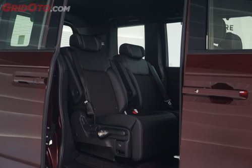 Honda, Mantap Kali, Senyaman Ini Duduk di Baris Kedua Honda Step WGN Hybrid