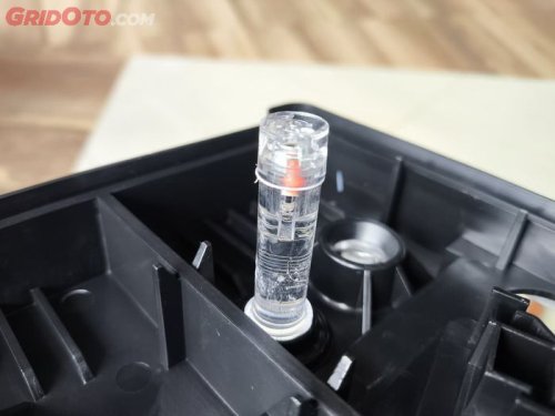 Ternyata Akurat, Begini Cara Kerja Indikator Warna di Aki Mobil