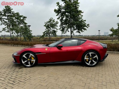 Ferrari, Begini Rasanya Nyetir Ferrari 12Cilindri di Indonesia, Monster 830 Dk