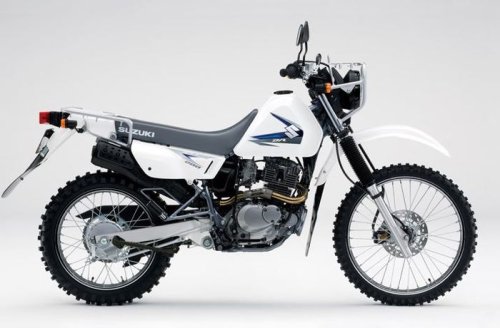 Suzuki , Kawasaki, Ternyata Suzuki Punya Motor Trail Rival Kawasaki Stockman, Segini Harganya