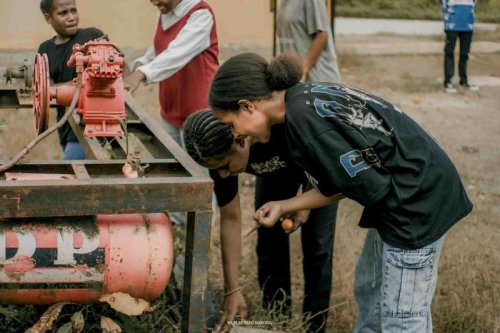 Intip Aksi Nyata Baksi Sosial Klub Motor SSFC Pengda Sorong di Panti Asuhan