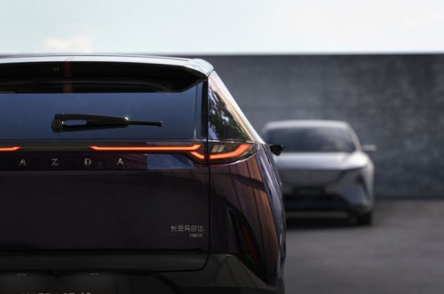 Mazda, Mazda EZ-60, Mazda EZ-60 Tampil Di Auto Shanghai 2025, Punya Jarak Tempuh 1.000 Km