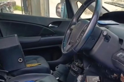BYD, BYD e6, BYD e6 Eks Taksi Dijual Rp 30 Juta, Baterai Saja Malah Lebih Mahal