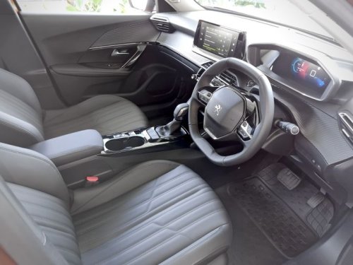 Peugeot, i-Cockpit Peugeot, Sensasi Mengemudi Layaknya Di Kokpit Pesawat