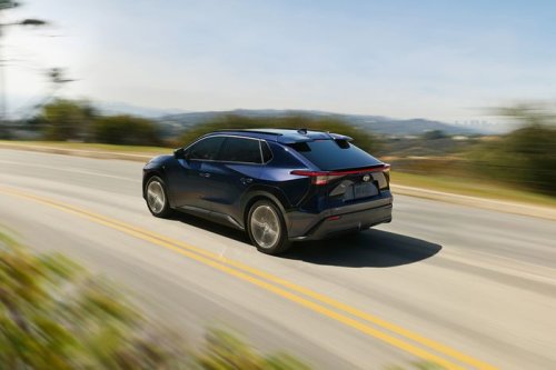 Toyota, Toyota bZ4X, Kenalan Sama Toyota bZ, Versi Baru bZ4X Khusus Di Amerika Utara