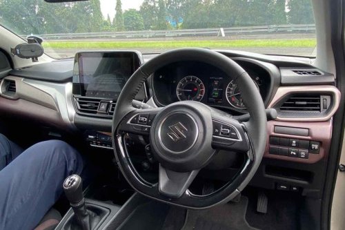 Suzuki , Suzuki Fronx, Gak Sampai Rp 300 Juta, Suzuki Fronx GX Punya Fitur Apa Saja?