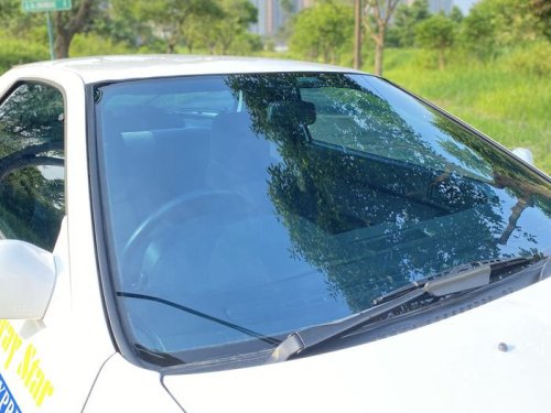 Mobil Sering Dijemur di Bawah Matahari, Bikin Kaca Film Cepat Rusak?