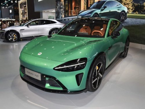 Tesla, Tesla Model Y,  Tesla Model 3, Xiaomi, Tesla Model Y Ketar-ketir, 200 Ribu Xiaomi YU7 Terjual Hanya Dalam 3 Menit