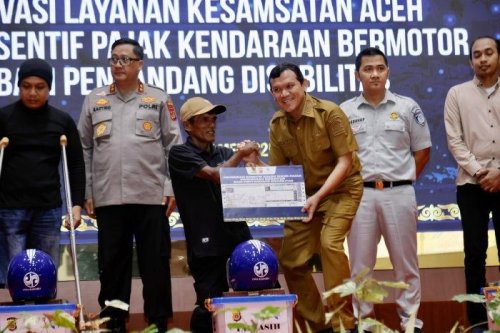 Kepolisian Aceh Kasih Insentif PKB Bagi Penyandang Disabilitas