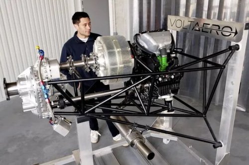 Ninja H2 SX Kini Bisa Terbang di Udara, Mesin Terpasang di Pesawat Ini