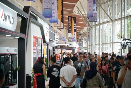 Puas-puasin Sampai Kaki Pegal, GIIAS 2025 Diramaikan 120 Merek Otomotif