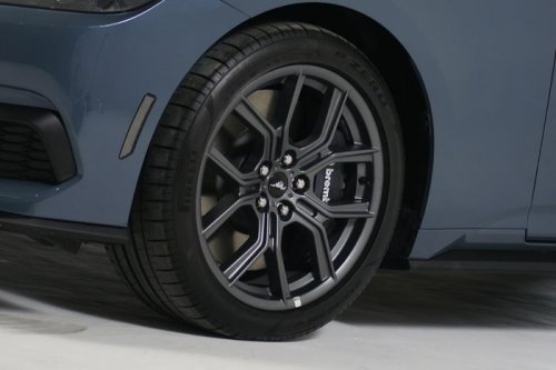 Ford, Ford Mustang, Beberapa Fitur Unik Di Eksterior Ford Mustang, Remnya Besar Sekali!