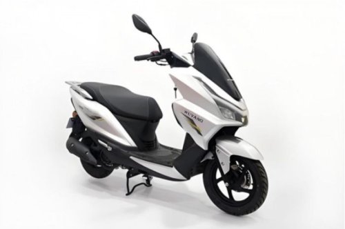PCX Versi Dek Rata Muncul dengan Mesin 150 Cc, Harga Rp 22 Jutaan