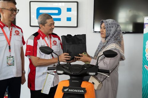 Honda, 1.600 Dealer Motor Honda Peringati Hari Pelanggan Nasional 2025, Gelar Aneka Layanan Manjakan Konsumen