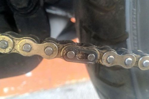 Ini Sebabnya Pasang Klip Rantai Motor Harus Yang Benar, Salah Bisa Bahaya