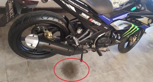 Ternyata Ini Sebabnya Knalpot Motor Keluar Air Saat Baru Dinyalakan
