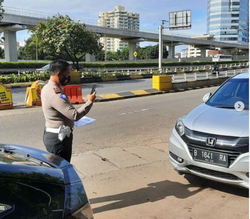 Jangan Diam Saja, Ambil Tindakan Ini Jika Pelat Nomor Kalian Dipalsukan Kendaraan Lain