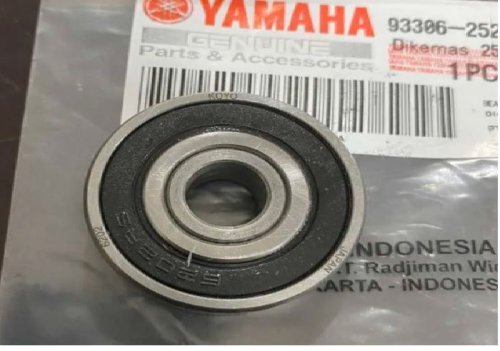Enggak Perlu ke Bengkel, Segampang Ini Deteksi Bearing Roda Motor Aus