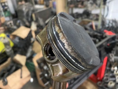 Drat Busi Terlihat Ada Oli, Siap-siap Buat Ganti Komponen Ini
