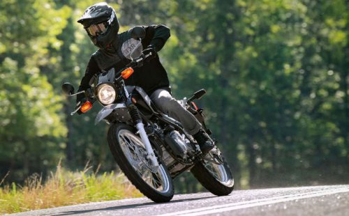 Yamaha, Punya Aura Motor Trail Jadul, Yamaha XT250 Model 2025 Bisa Jalan 264 KM Sekali Full Tank