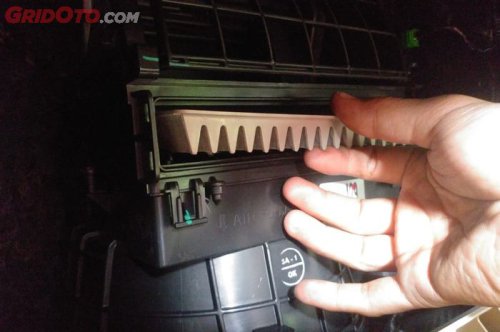 Inilah Gejala Yang Muncul Bila Filter AC Mobil Jarang Dibersihkan