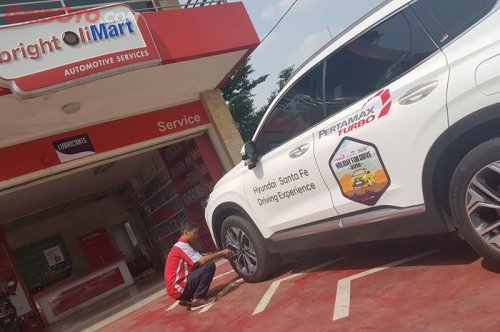 Ternyata Ini Sebabnya Ban Mobil Wajib Ditambah Angin Secara Berkala