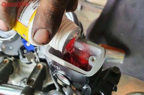 Ini Sebabnya Minyak Rem Motor Perlu Diganti Tiap Jarak 6.000 km