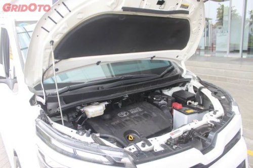 Buka Kap Mesin Mobil Saat Istirahat Di Rest Area, Apakah Perlu?